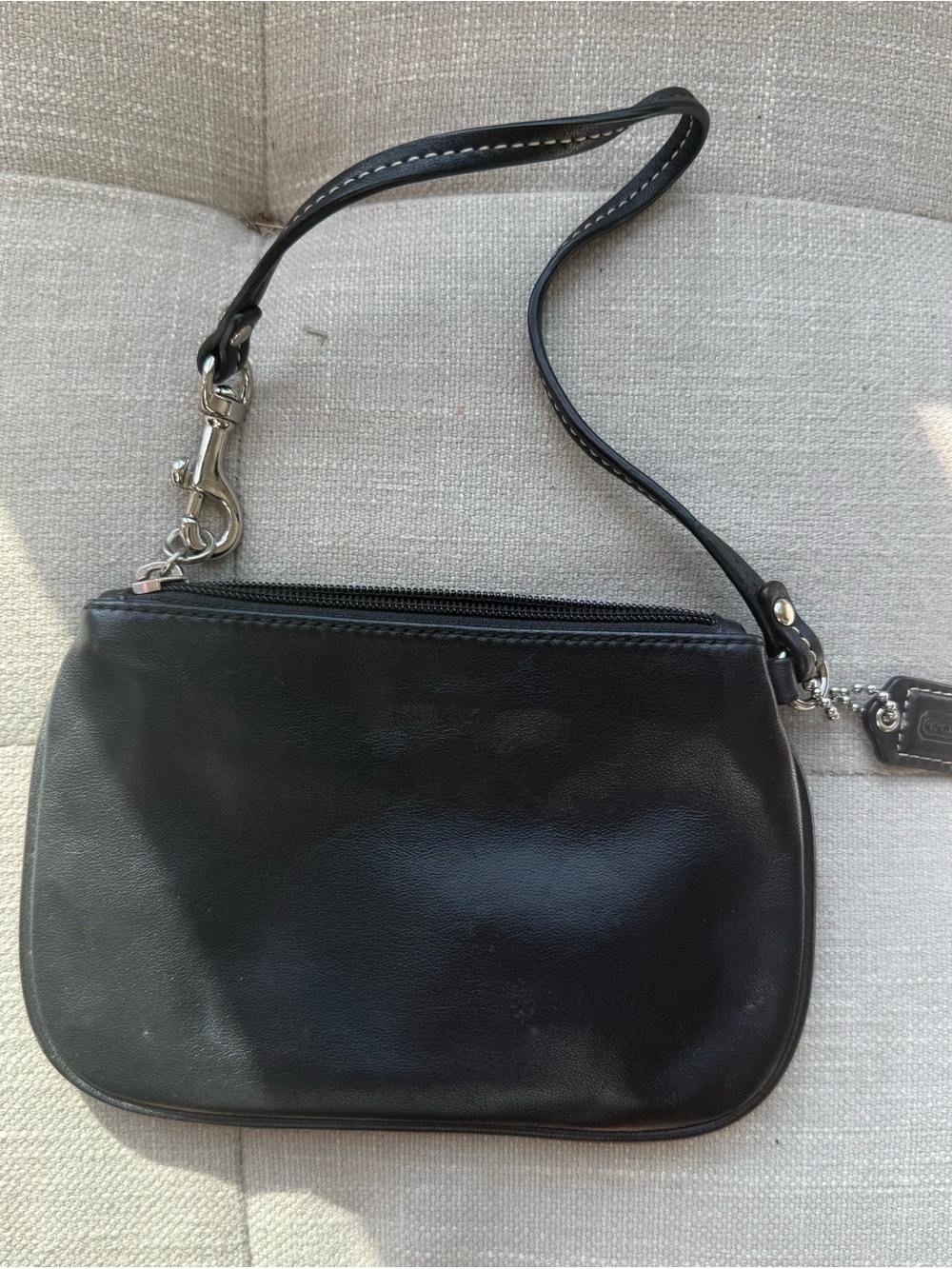 Coach Black Leather Wristlet Purse - Sleek Everyday Clutch Gently used - Picture 2 of 7